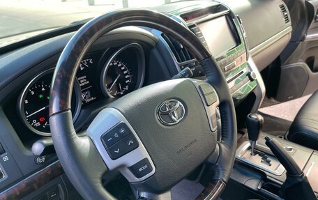 Toyota Land Cruiser 200, 2012 год, 9 000 000 рублей, 20 фотография