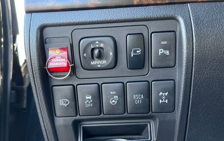 Toyota Land Cruiser 200, 2012 год, 9 000 000 рублей, 31 фотография