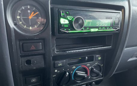 Toyota Land Cruiser Prado 90 рестайлинг, 1999 год, 575 000 рублей, 12 фотография