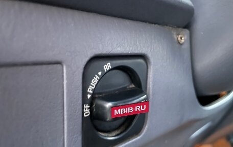 Toyota Land Cruiser Prado 90 рестайлинг, 1999 год, 575 000 рублей, 16 фотография