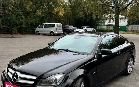 Mercedes-Benz C-Класс, 2012 год, 1 350 000 рублей, 2 фотография