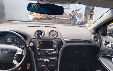 Ford Mondeo IV, 2011 год, 700 000 рублей, 4 фотография