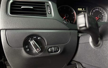 Volkswagen Jetta VI, 2014 год, 1 310 000 рублей, 15 фотография