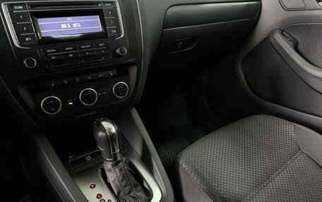 Volkswagen Jetta VI, 2014 год, 1 310 000 рублей, 14 фотография