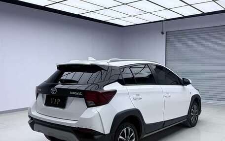 Toyota Yaris XP150 рестайлинг, 2022 год, 1 210 000 рублей, 4 фотография