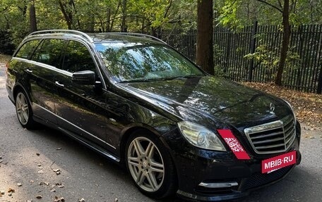 Mercedes-Benz E-Класс, 2011 год, 1 450 000 рублей, 13 фотография