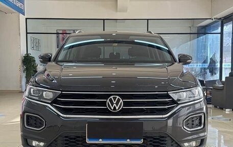 Volkswagen T-Roc I, 2022 год, 1 340 000 рублей, 1 фотография