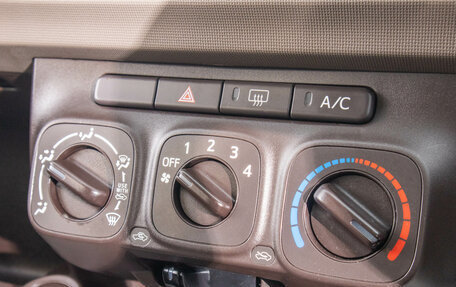 Toyota Passo III, 2016 год, 749 000 рублей, 20 фотография