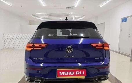 Volkswagen Golf VIII, 2022 год, 2 040 000 рублей, 5 фотография