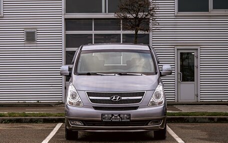 Hyundai Grand Starex Grand Starex I рестайлинг 2, 2011 год, 1 545 000 рублей, 2 фотография