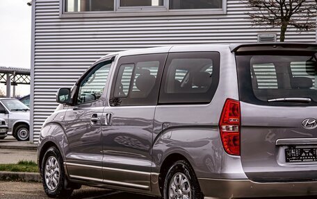 Hyundai Grand Starex Grand Starex I рестайлинг 2, 2011 год, 1 545 000 рублей, 9 фотография