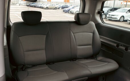 Hyundai Grand Starex Grand Starex I рестайлинг 2, 2011 год, 1 545 000 рублей, 17 фотография