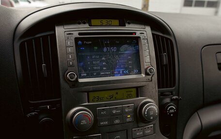 Hyundai Grand Starex Grand Starex I рестайлинг 2, 2011 год, 1 545 000 рублей, 14 фотография