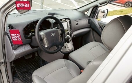 Hyundai Grand Starex Grand Starex I рестайлинг 2, 2011 год, 1 545 000 рублей, 13 фотография