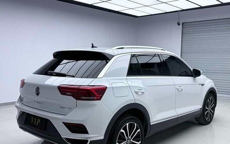 Volkswagen T-Roc I, 2022 год, 1 360 000 рублей, 4 фотография