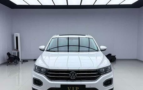 Volkswagen T-Roc I, 2022 год, 1 360 000 рублей, 3 фотография
