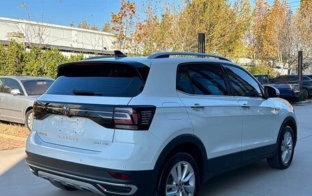 Volkswagen T-Cross I, 2022 год, 1 220 000 рублей, 4 фотография