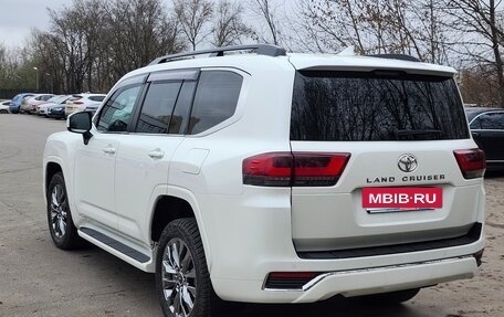 Toyota Land Cruiser, 2023 год, 12 600 000 рублей, 6 фотография