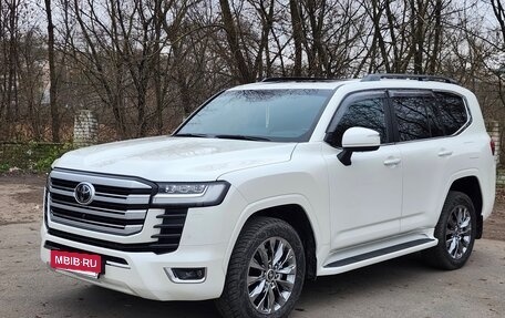 Toyota Land Cruiser, 2023 год, 12 600 000 рублей, 8 фотография