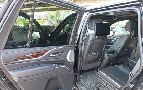 Cadillac Escalade V, 2022 год, 11 950 000 рублей, 5 фотография