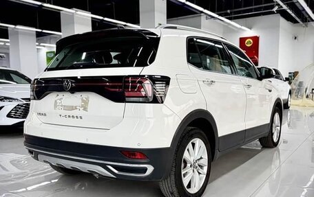 Volkswagen T-Cross I, 2022 год, 1 190 000 рублей, 4 фотография