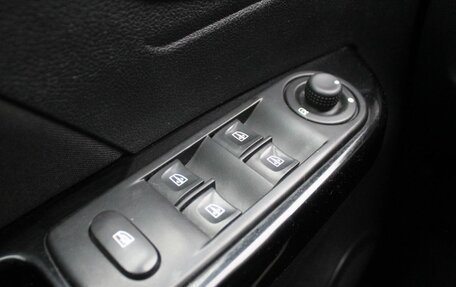 Renault Kaptur I рестайлинг, 2017 год, 1 449 000 рублей, 17 фотография