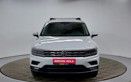 Volkswagen Tiguan II, 2018 год, 1 689 000 рублей, 2 фотография
