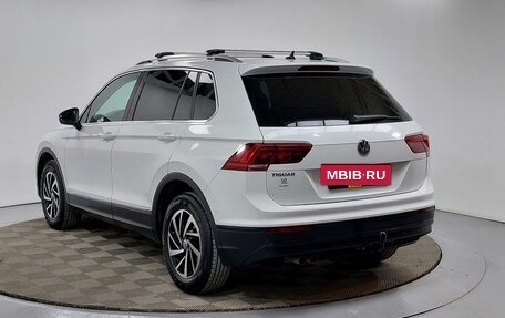 Volkswagen Tiguan II, 2018 год, 1 689 000 рублей, 7 фотография