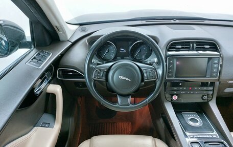 Jaguar F-Pace, 2017 год, 2 599 000 рублей, 11 фотография