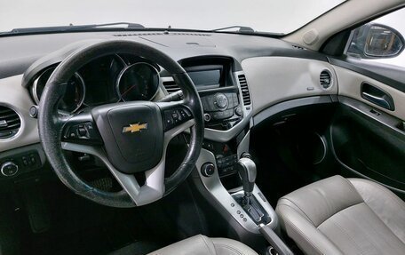 Chevrolet Cruze II, 2012 год, 639 000 рублей, 10 фотография