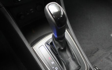 Hyundai Solaris II рестайлинг, 2015 год, 969 000 рублей, 16 фотография