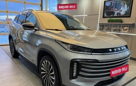 CheryExeed TXL, 2022 год, 1 999 000 рублей, 3 фотография