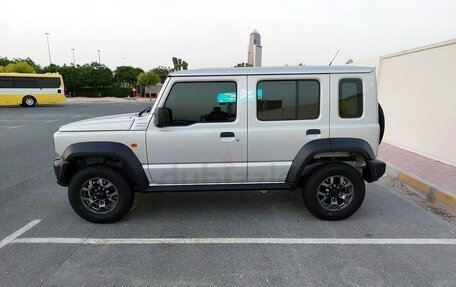 Suzuki Jimny, 2023 год, 2 850 000 рублей, 4 фотография