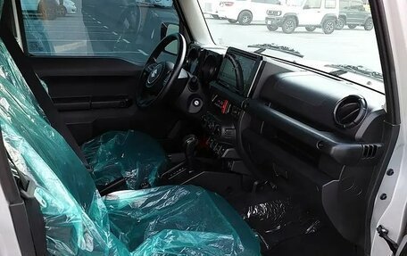 Suzuki Jimny, 2023 год, 2 850 000 рублей, 14 фотография