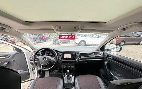 Volkswagen T-Roc I, 2022 год, 1 310 000 рублей, 9 фотография