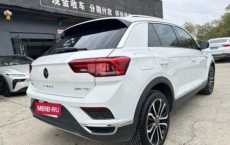 Volkswagen T-Roc I, 2022 год, 1 310 000 рублей, 5 фотография