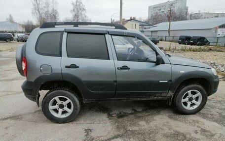 Chevrolet Niva I рестайлинг, 2011 год, 457 000 рублей, 10 фотография