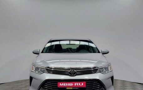 Toyota Camry, 2015 год, 2 290 000 рублей, 2 фотография