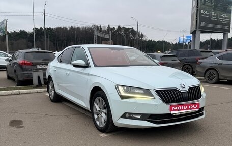 Skoda Superb III рестайлинг, 2018 год, 2 200 000 рублей, 1 фотография