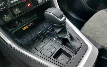 Toyota RAV4, 2025 год, 4 550 000 рублей, 16 фотография