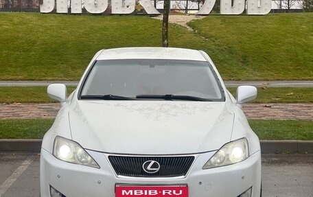 Lexus IS II рестайлинг 2, 2006 год, 1 060 000 рублей, 1 фотография