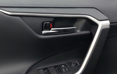 Toyota RAV4, 2025 год, 4 550 000 рублей, 19 фотография