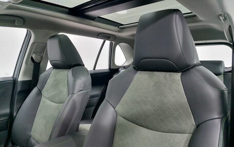 Toyota RAV4, 2025 год, 4 550 000 рублей, 20 фотография