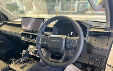 Toyota Hilux, 2025 год, 6 300 000 рублей, 6 фотография