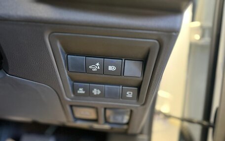 Toyota Hilux, 2025 год, 6 300 000 рублей, 10 фотография