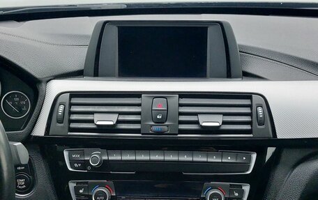 BMW 3 серия, 2018 год, 2 559 000 рублей, 14 фотография