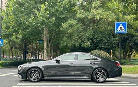 Mercedes-Benz CLS, 2022 год, 6 200 000 рублей, 2 фотография