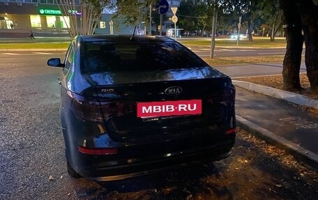 KIA Rio III рестайлинг, 2016 год, 1 000 000 рублей, 2 фотография