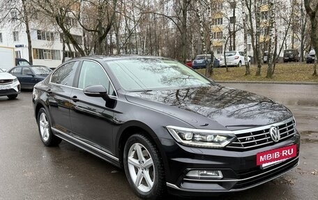 Volkswagen Passat B8 рестайлинг, 2017 год, 2 190 000 рублей, 2 фотография