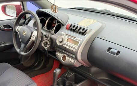 Honda Jazz I рестайлинг, 2006 год, 550 000 рублей, 10 фотография